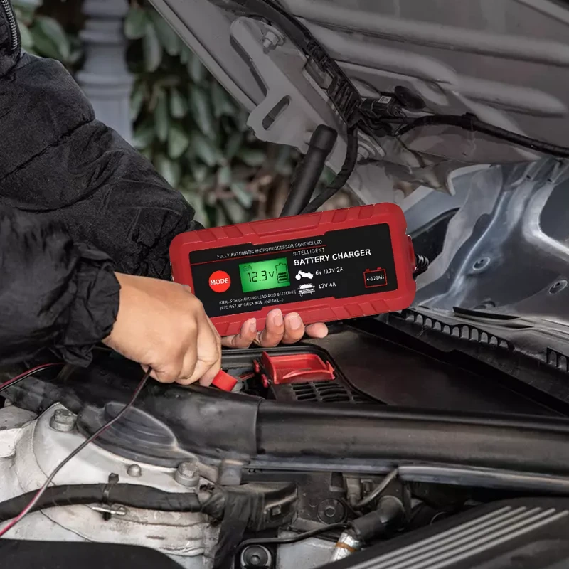 Avtomobil batareya şarj cihazı